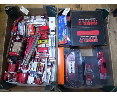 A quantity of American fire and rescue related vehicles. By DelPrado, Corgi, Code 3, Signature etc. Las Vegas Pierce Quantum 