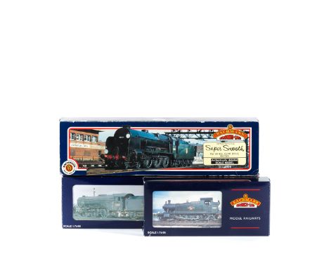 3 Bachmann OO gauge locomotives. A BR Lord Nelson Class 4-6-0 loco, Lord Anson 30861, in lined dark green (31-403). A BR Clas