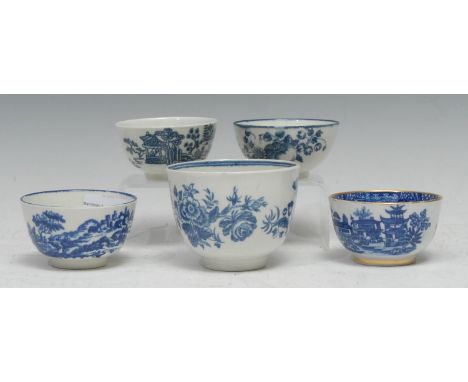 A Worcester Three Flowers pattern large tea bowl, printed in underglaze blue with chrysanthemums, roses and other flowers, cr