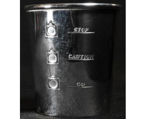 An American Art Deco period sterling silver novelty 'traffic light' beaker, engraved 'Stop', 'Caution' and 'Go', 6cm high, Al