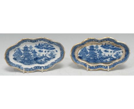 A Caughley Pagoda pattern shaped oval spoon tray,  printed in underglaze blue, 16cm wide, c.1780, Godden reference collection