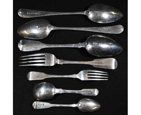 Provincial Silver - a George IV silver Fiddle pattern table spoon, 22.5cm long, York 1821; a George III Fiddle pattern desser