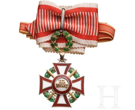 Militärverdienstkreuz 2. Klasse mit Kriegsdekoration und Schwertern  Silber, beidseitig emailliert, an der Öse die Punze "R-S