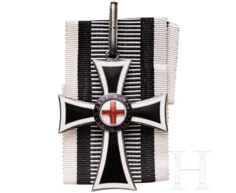 Marianerkreuz des Deutschen Ritterordens - Halsdekoration  Silber, beidseitig emailliert (vereinzelt minimal gechipt), Öse ge