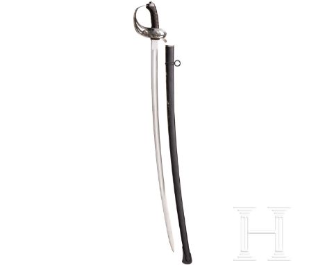 Säbel M 1892 für Mannschaften der Kavallerie  Leicht gekrümmte, ungemarkte Rückenklinge (nachvernickelt). Eisernes Korbgefäß 