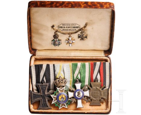 Vierteilige Ordensschnalle mit dem Ritterkreuz des Militär-St.-Heinrichs-Ordens und Miniaturenkettchen  EK 2 von 1914. Militä