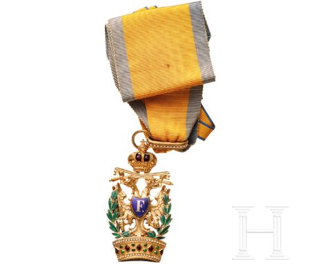 Orden der Eisernen Krone 2. Klasse mit Kriegsdekoration und Schwertern  Bronze, vergoldet, emailliert (vereinzelt kleine Chip