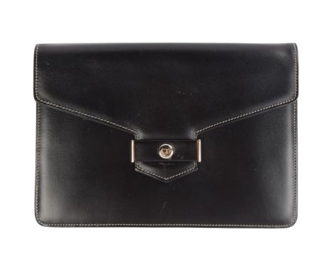 CHRISTIAN DIOR - black leather should bag with chains, 25cm x 18cmVery good condition with a few very minor surface abrasions