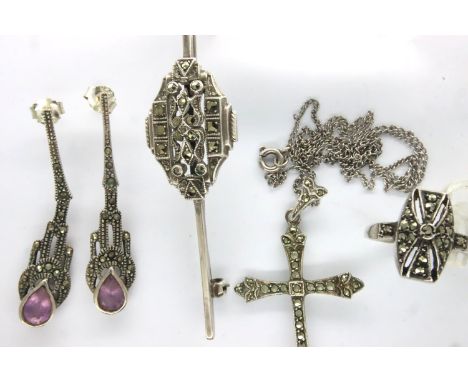 Collection of mixed 925 silver and marcasite jewellery to include a pair of amethyst earrings, combined 20g. P&amp;P Group 1 