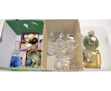 Cut glass inkwells (5) together with antique drinking glasses, decanter stoppers, salts and agate and semi precious stone egg