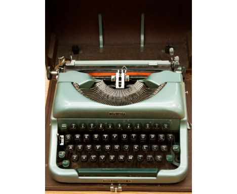 A cased Imperial portable typewriter 