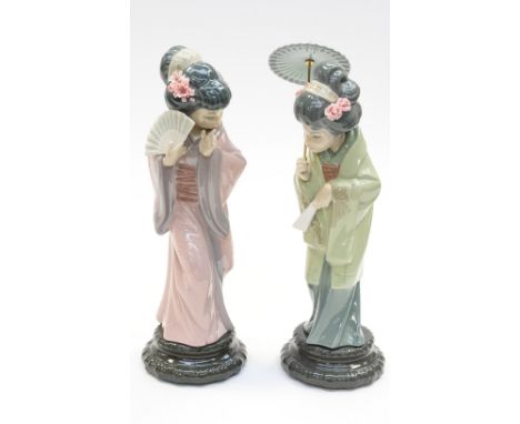Two boxed Lladro figures of Japanese ladies,  'Parasol' and 'Timid' (2) 