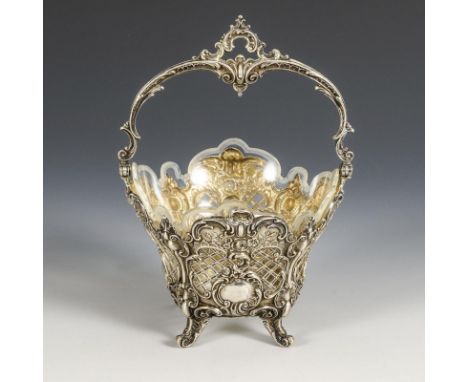 Reliefiertes Silberkörbchen mit Glaseinsatz. Halbmond/Krone/800 gepunzt. Um 1900.             Klarglas, Silber. H max. 21,5 c