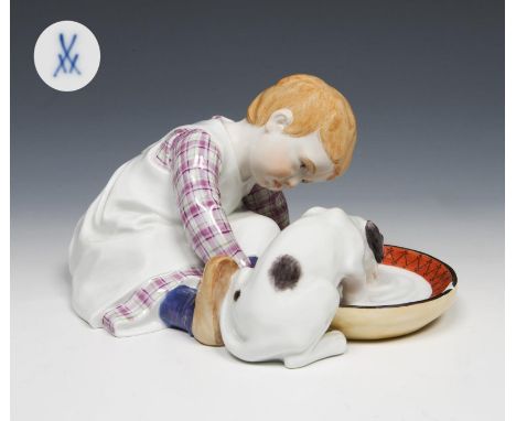Jugendstil-Figur: Kind mit Hund. Meissen. 1996. Modell-Nr. 73369 (alte Form-Nr. W 123). Modell von.                     HENTS
