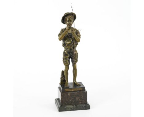                     LAVERGNE,             Adolphe Jean (1852 Paris - 1901 ebd.)    Angelnder KnabeBronze patiniert, Sockel au