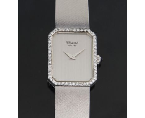  Gold-Armbanduhr mit Brillant-Lünette. CHOPARD. Referenz-Nr. 5086, Gehäuse-Nr. 111972. 750er Weißgold (18 kt). Länge: 16,5 cm