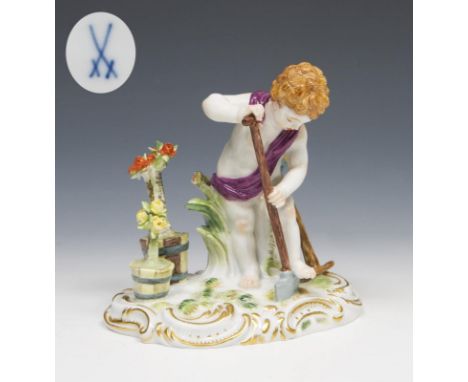 Allegorie-Die Erde. Meissen. 1977. Modell-Nr. 70659 (alte Form-Nr. C 100). Modell von.                     KAENDLER,         