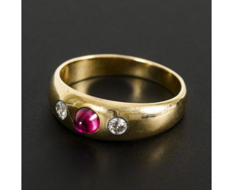 Bandring mit Rubin und Brillanten.             Gelbgold 585 gestempelt. Ringgröße 58. 4,8 g.             Bandring mit einem R