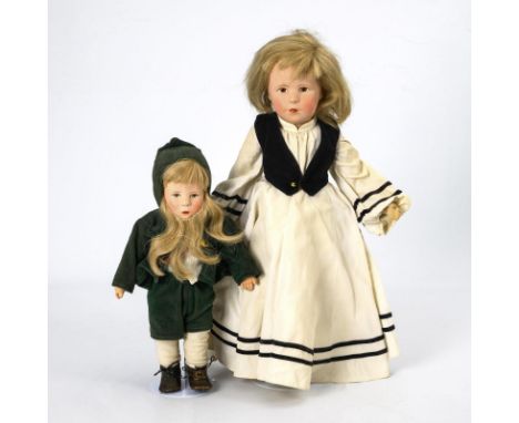 Mädchenpuppe und "Zwerg". Käthe Kruse. 1x unter den Füßen gestempelt "VEB Bad Kösen". 1950er Jahre.L max. 50 cm. Beide mit Ku