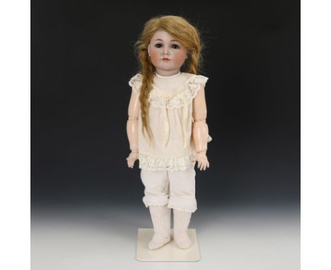 Charakterpuppe "Mein süßer Liebling". Kämmer & Reinhardt. Kopfmarke: K & R Simon & Halbig 117 62. Ab 1911.Biskuitporzellan, M