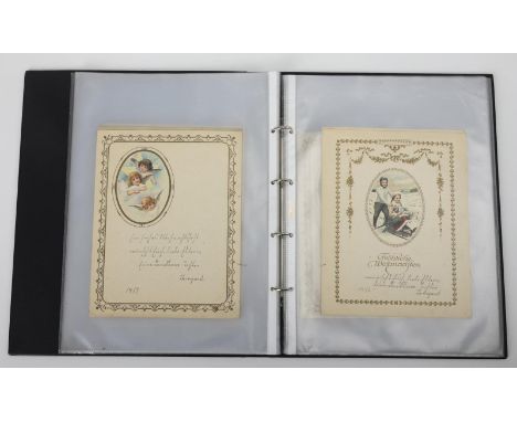 Sammlung Schmuckbriefe im modernen Ordner. Um 1880 - 1925.             Zumeist A 4, Ordner 44 x 35 cm.             43 Briefe 