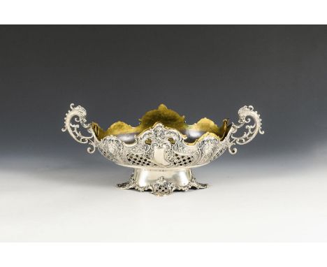 Reliefierte Silberjardiniere. Bruckmann & Söhne, Heilbronn. Halbmond/Krone/800/Firmenzeichen gepunzt. Um 1900.             Si