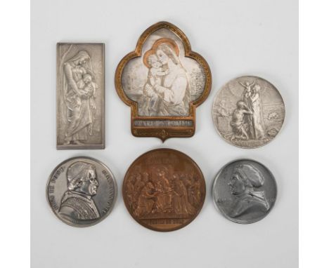 6 religiöse Medaillen.             Maximal 7,5 x 6 cm. Silber 88 g, gesamt 276 g.             Silbermedaille: Der kniende Jos