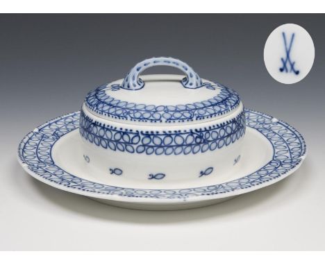 Jugendstil-Butterdose mit Unterschale. Meissen. 1904-1923. Modell von.                     RIEMERSCHMID,             Richard 