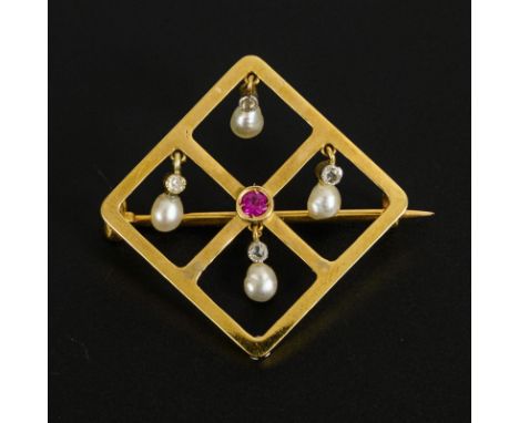 Jugendstil-Brosche mit Rubin und Perlen.             Nadel Gelbgold 750 gestempelt, Brosche Gelbgold 750 geprüft. 2,9 x 2,9 c
