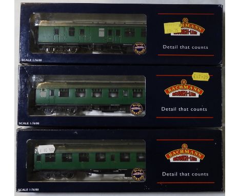 BACHMANN OO 3 COACHES SR GREEN 
