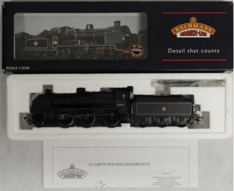 BACHMANN OO 32-161 N.CLASS 31862 BR BLACK LOCO E/EMBLEM SLOPE SIDED TENDER 