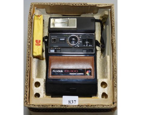 KODAK EK-300 INSTANT CAMERA 