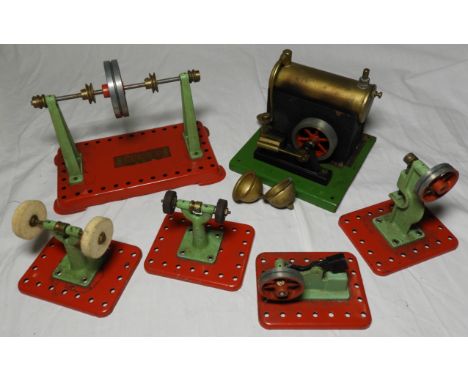 MAMOD STATIONERY STEAM ENGINE, 3 WORKSHOP TOOLS & 2 DRIVE SHAFTS 