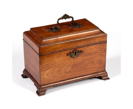 A George III mahogany tea caddy, with handle to cover, on ogee bracket feet, 15cm x 25.5cm/see illustration