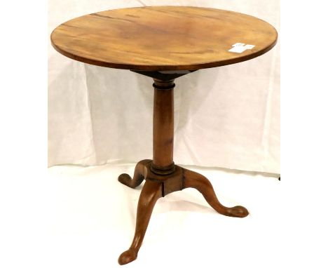 George III walnut circular occasional table with tilting top and raised on a tripod base, D: 71, H:71 cm. Not available for i