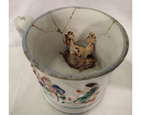 Large vintage Staffordshire frog mug, reglued. P&amp;P Group 2 (£18+VAT for the first lot and £3+VAT for subsequent lots) 
