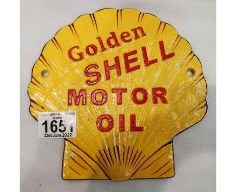 Cast iron Golden Shell plaque, 18  x 18 cm. P&amp;P Group 2 (£18+VAT for the first lot and £3+VAT for subsequent lots) 