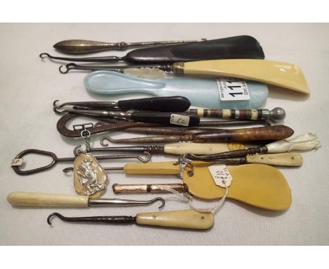 Collection of antique button hooks, various makes and sizes. P&amp;P Group 1 (£14+VAT for the first lot and £1+VAT for subseq