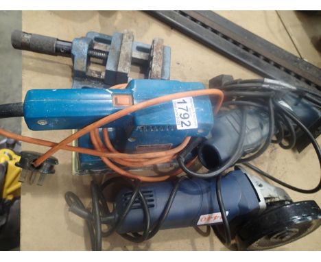 Mixed power tools including sanders and grinders. Not available for in-house P&amp;P, contact Paul O'Hea at Mailboxes on 0192
