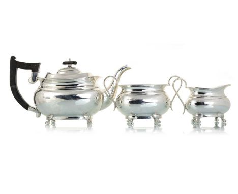 GEORGE V SILVER THREE PIECE TEA SERVICE, VINER'S LTD (EMILE VINER), SHEFFIELD 1926 comprising teapot, cream jug and twin hand