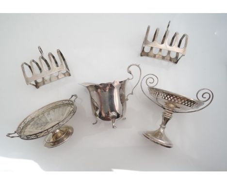 A George V silver bon-bon dish, Walker & Hall, Sheffield, 1910, the bowl with pierced gallery, on a spreading pedestal foot, 
