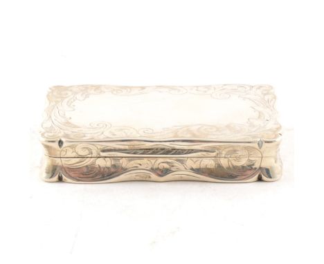 Silver snuff box, by William &amp; Edward Turnpenny, Birmingham 1845, serpentine rectangular form, engraved with scrolls, 7.5