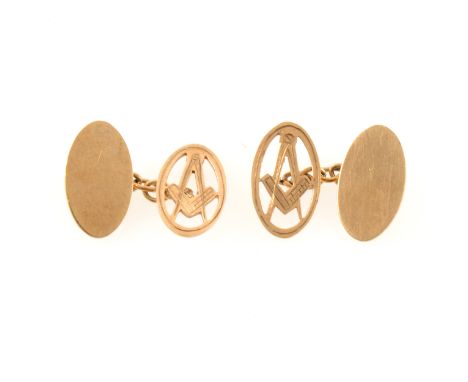 A pair of 9 carat yellow gold Masonic chain link cufflinks, total weight approximately 6.5gms.