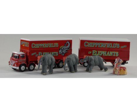 Boxed Corgi classics- Chipperfields Circus, including Foden S21 Articulated tank trailer with hippo &amp; crocodile (14201), 
