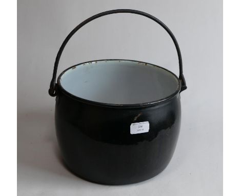 Harry Potter &amp; The Philosophers Stone metal cooking cauldron pot 10" with certificate of authenticity. 