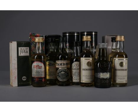 FIFTEEN MALT SCOTCH WHISKIES Includes Scapa 1990 (40%), Chivas Brothers Century of Malts (43%), Tamnavulin-Glenlivet aged 10 
