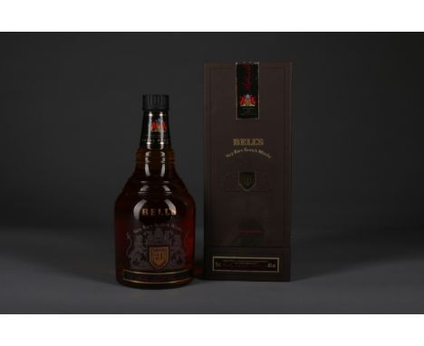 BELL'S ROYAL RESERVE 21 YEARS OLD Blended Scotch Whisky 75cl, 40% volume, in box.
