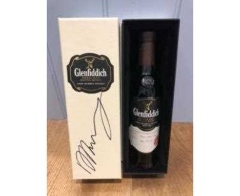 Glenfiddich commemorative, vintage single malt Scotch whisky May 1987, limited edition in presentation box signed by Sir Andy