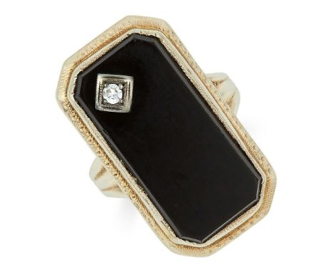 A SET OF FIVE ANTIQUE RINGS, including a cameo, an amethyst dress ring and three onyx rings, 20.2g. 