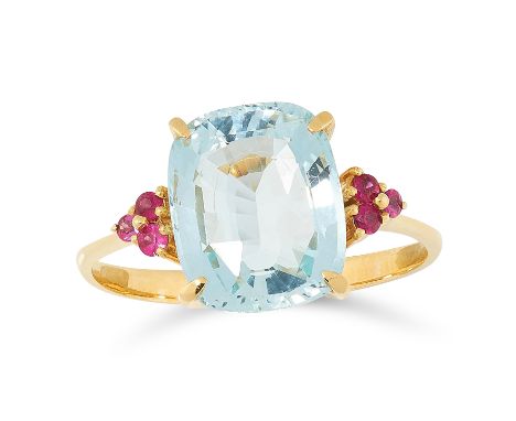 AN AQUAMARINE AND RUBY RING in yellow gold, set with a cushion cut aquamarine between trios of round cut rubies, size S / 9, 